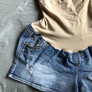 Maternity shorts
